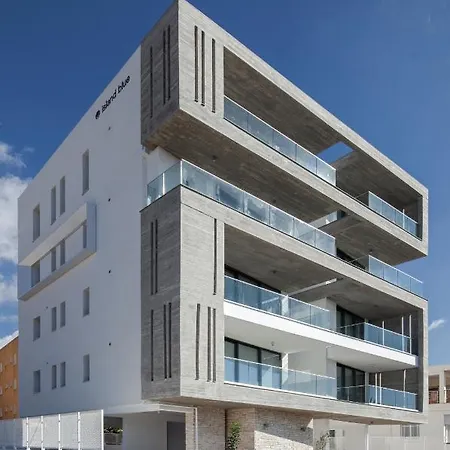 Residences 301, 3 Bedroom 公寓 *